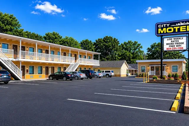 Photo 1 - CITY MOTEL RICHMOND