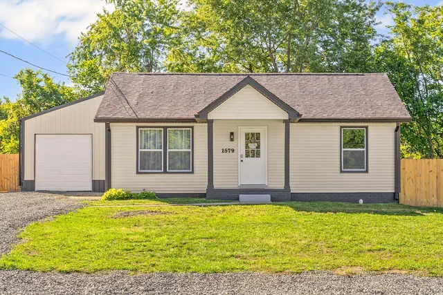 Photo 1 - Enjoy Our 936sf Single-story Home With a Private Entrance
