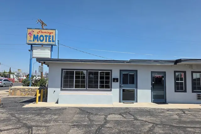 Photo 1 - Flamingo Motel