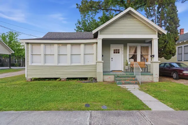 Photo 1 - Cozy 1BR Cottage w Kitchen Laundry