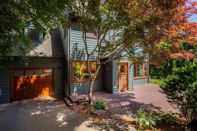 Photo 1 - Craftsman Grove - 10 Minutes To Campus 4 Bedroom Home