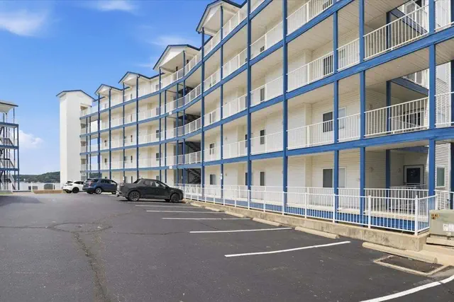 Photo 1 - Lakefront Updated Condo at 2mm w/ 2 Pools, Hot Tub, Boat Slip