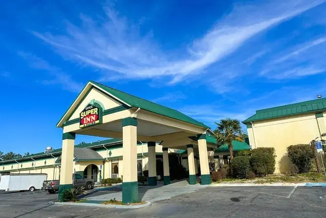 Photo 1 - Super Inn And Suites