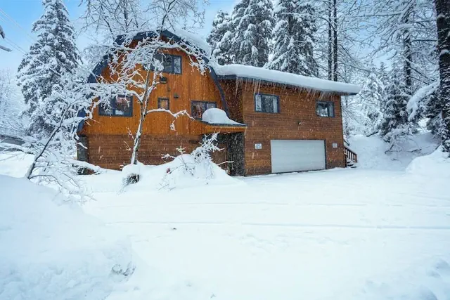 Photo 1 - Quiet Apartment-above-garage a Block From Skiing