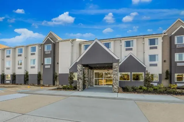 Photo 1 - Super Inn Sulphur