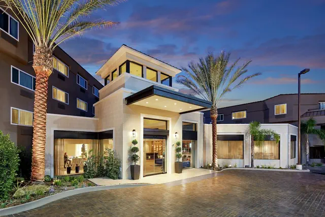 Photo 1 - Hilton Garden Inn San Diego Mission Valley Stadium