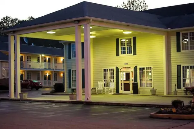 Photo 1 - Plantation Oaks Suites & Inn Millington