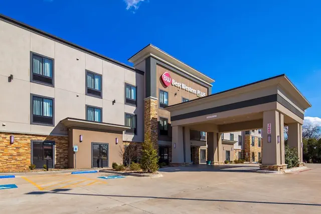 Photo 1 - Best Western Plus Ardmore Inn & Suites