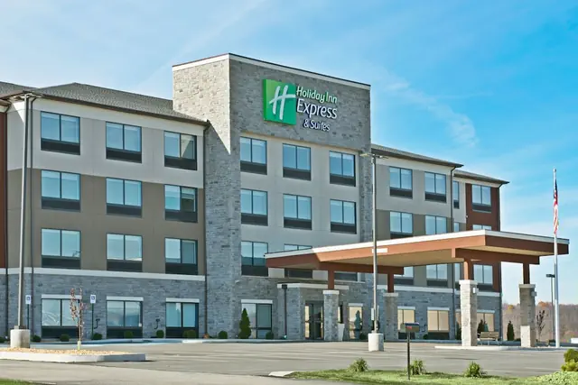 Photo 1 - Holiday Inn Express & Suites Uniontown by IHG