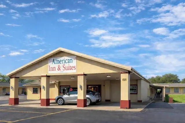 Photo 1 - American Inn & Suites