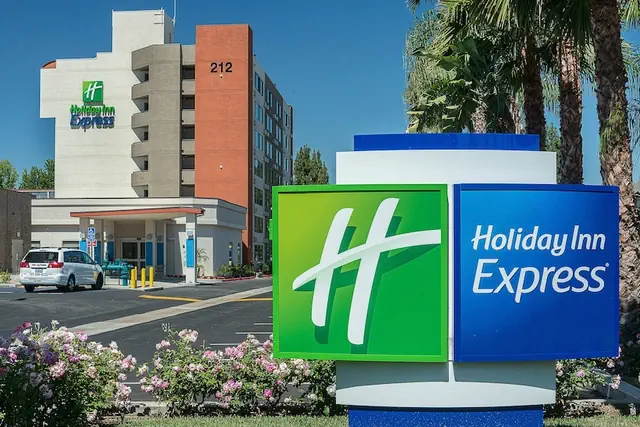Photo 1 - Holiday Inn Express Fullerton - Anaheim by IHG