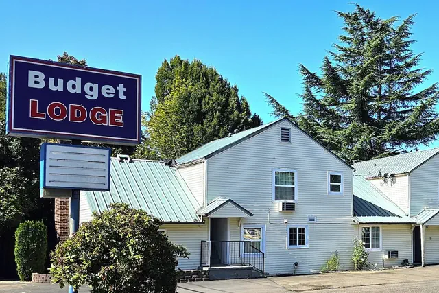 Photo 1 - Budget Lodge by OYO Portland West