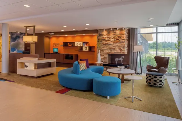 Photo 1 - Fairfield Inn & Suites by Marriott Huntington