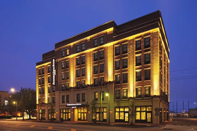 Photo 1 - Fairfield Inn & Suites Savannah Downtown/Historic District