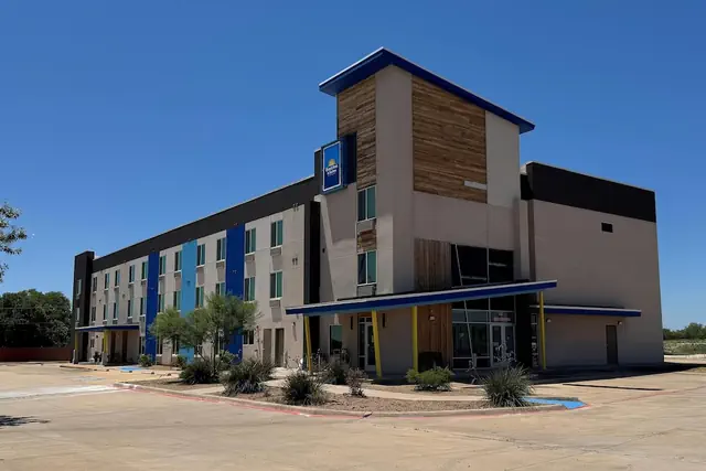 Photo 1 - Days Inn & Suites by Wyndham Colorado City/I-20