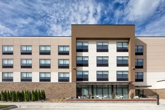 Photo 1 - Holiday Inn Express & Suites East Peoria - Riverfront by IHG