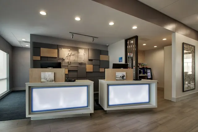 Photo 1 - Holiday Inn Express & Suites Mount Vernon by IHG