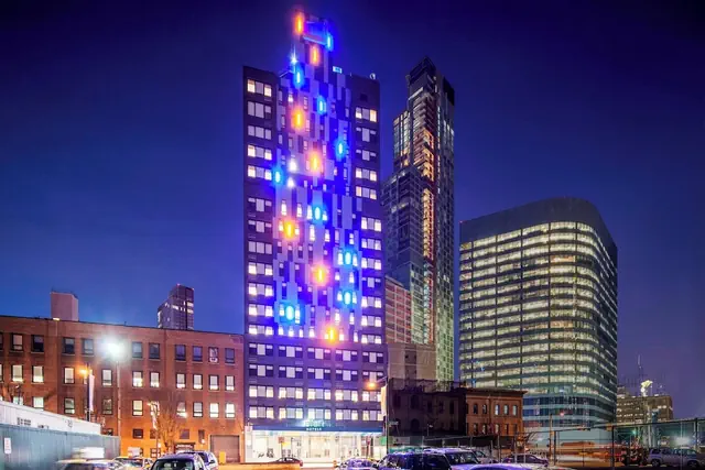 Photo 1 - Aloft by Marriott Long Island City-Manhattan View