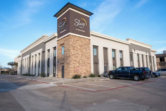 Photo 1 - Sleep Inn Dallas Love Field - Medical District