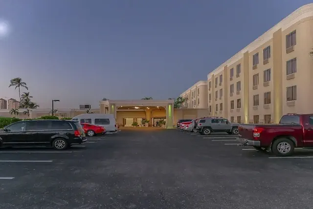 Photo 1 - Holiday Inn Fort Myers - Downtown Area by IHG
