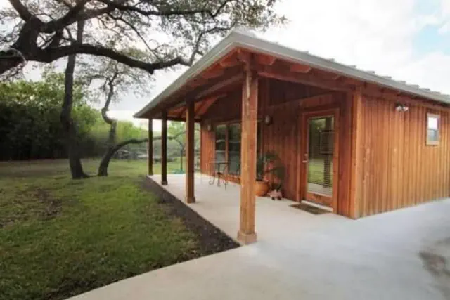 Photo 1 - Live Oaks Bed and Breakfast
