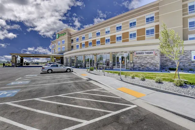 Photo 1 - Holiday Inn Nampa by IHG