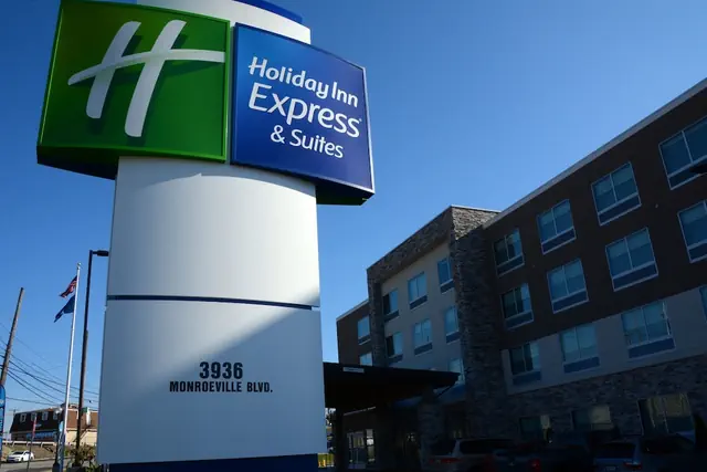 Photo 1 - Holiday Inn Express & Suites Pittsburgh - Monroeville by IHG