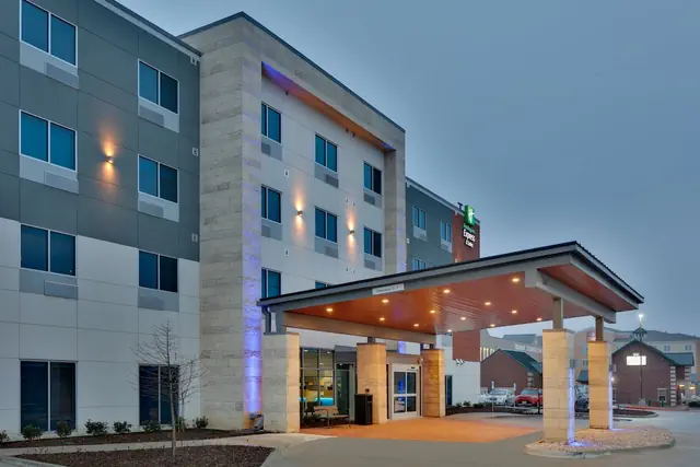 Photo 1 - Holiday Inn Express & Suites Plano East - Richardson by IHG