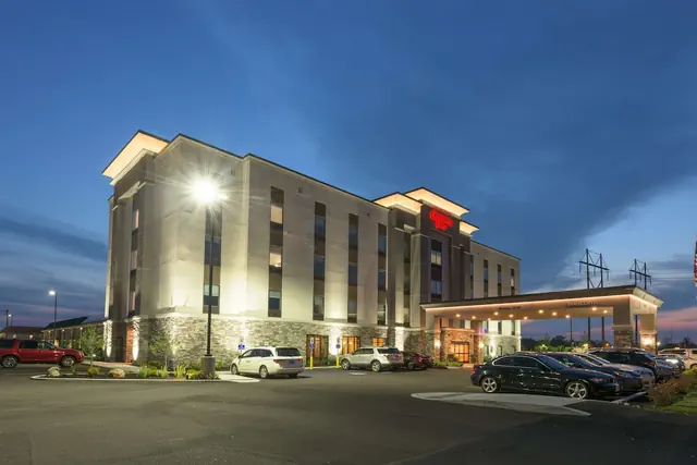 Photo 1 - Hampton Inn Buffalo-Hamburg