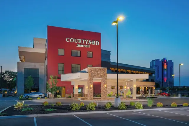 Photo 1 - Courtyard by Marriott Niagara Falls USA