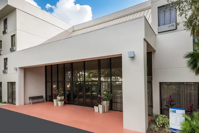 Photo 1 - Holiday Inn Express Hotel & Suites Ft. Lauderdale-Plantation by IHG