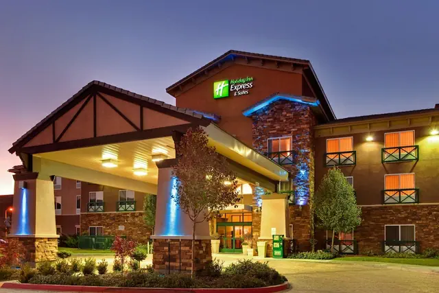 Photo 1 - Holiday Inn Express Hotel & Suites Tehachapi by IHG