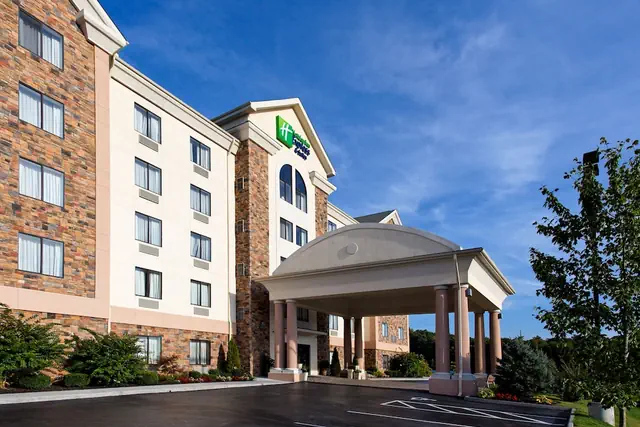 Photo 1 - Holiday Inn Express Hotel and Suites Kingsport by IHG