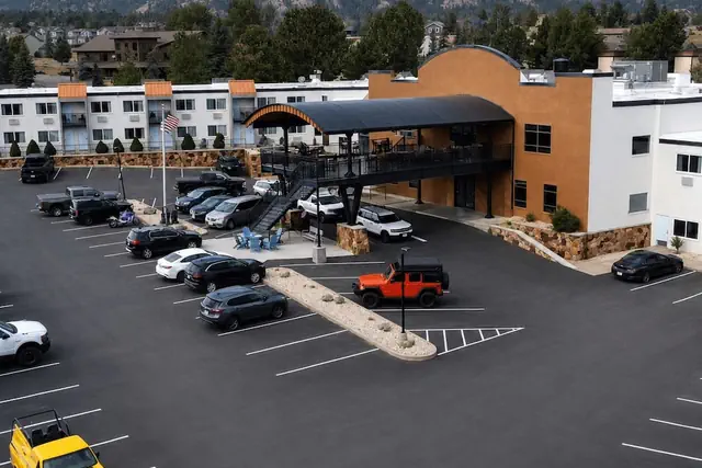 Photo 1 - Expedition Lodge Estes Park