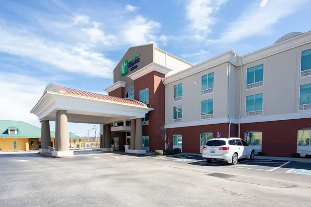 Photo 1 - Holiday Inn Express & Suites Lenoir Cty by IHG