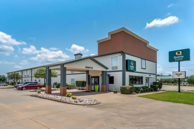 Photo 1 - Quality Inn & Suites Demopolis