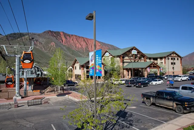 Photo 1 - Hotel Glenwood Springs