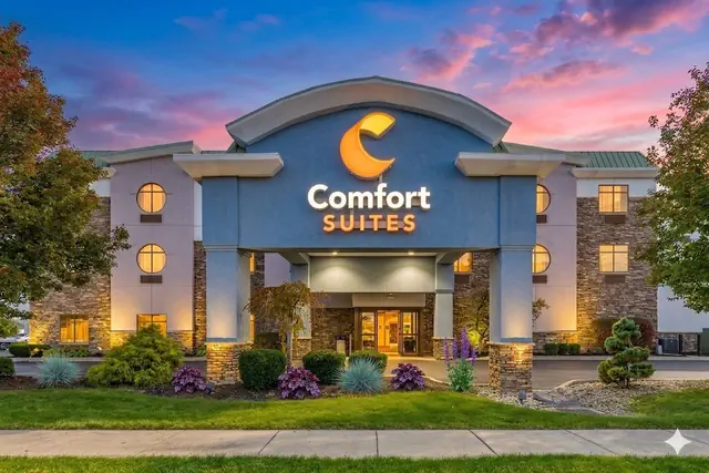 Photo 1 - Comfort Suites Perrysburg - Toledo South
