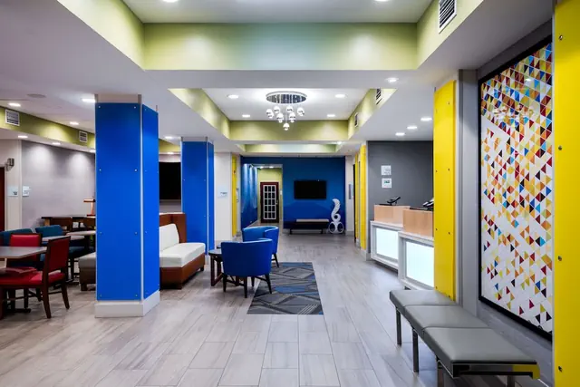 Photo 1 - Holiday Inn Express Bartow by IHG