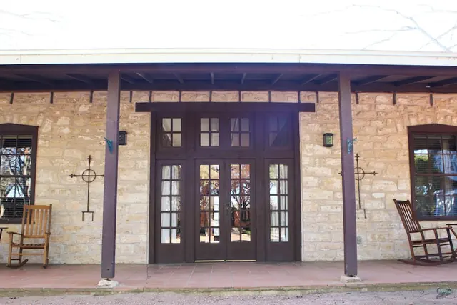 Photo 1 - Hoffman Haus
