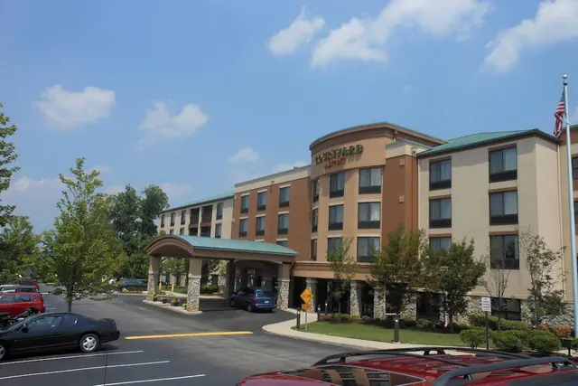 Photo 1 - Courtyard by Marriott Pittsburgh Monroeville
