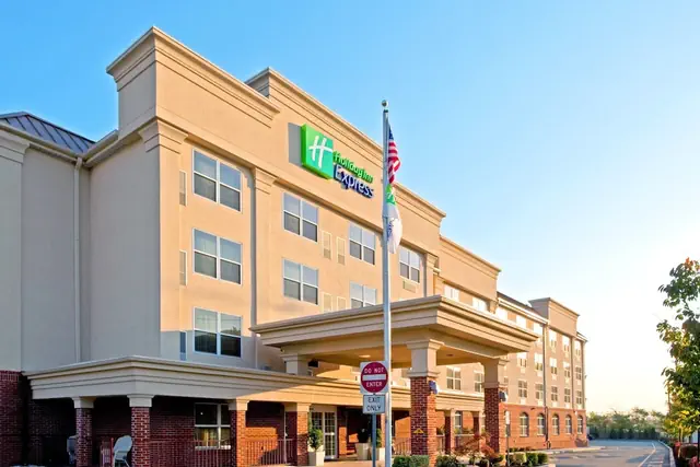 Photo 1 - Holiday Inn Express Woodbridge by IHG
