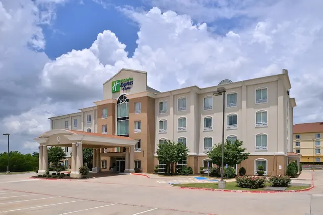 Photo 1 - Holiday Inn Express Hotel & Suites Sherman Highway 75 by IHG