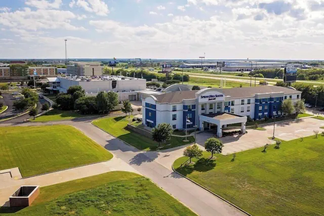 Photo 1 - Comfort Suites Ardmore
