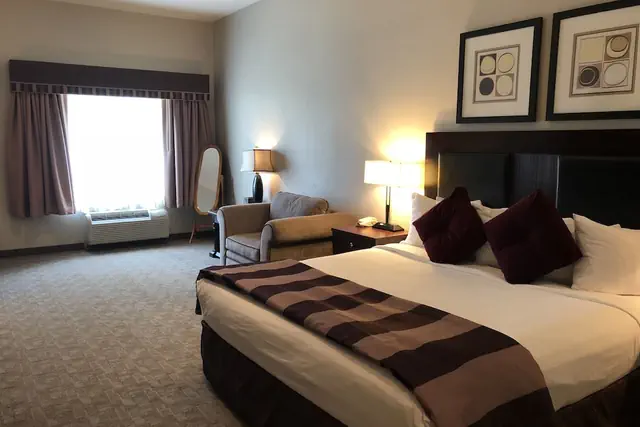 Photo 1 - Shilo Inn Suites Hotel - Killeen
