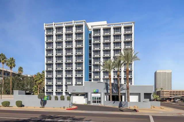 Photo 1 - Holiday Inn Express & Suites Phoenix Midtown by IHG