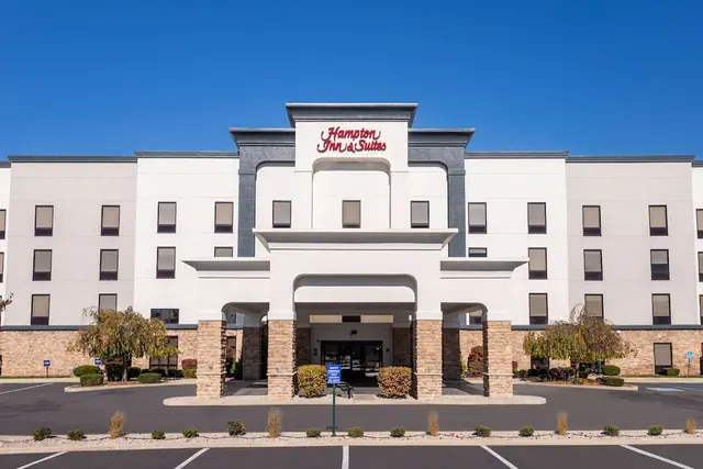 Photo 1 - Hampton Inn & Suites Richmond, IN