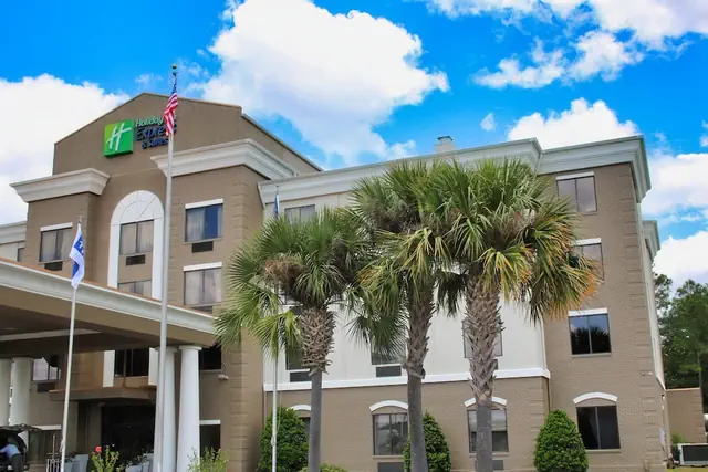 Photo 1 - Holiday Inn Express & Suites Douglas by IHG