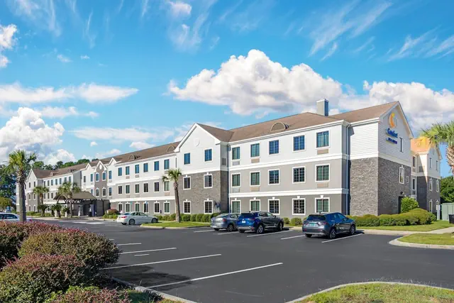 Photo 1 - Comfort Inn & Suites Savannah Airport