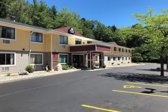 Photo 1 - Days Inn & Suites by Wyndham Stevens Point